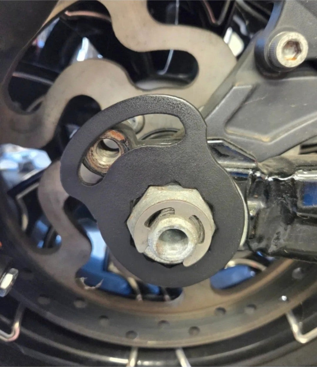 HWC Billet Aluminum Axle Locks