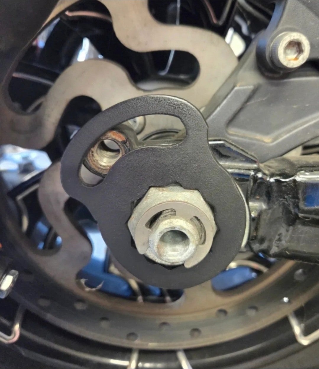HWC Billet Aluminum Axle Locks